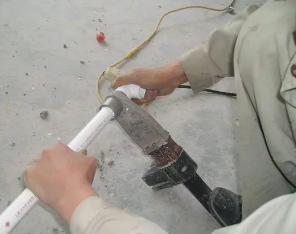 澜沧漏水维修电话